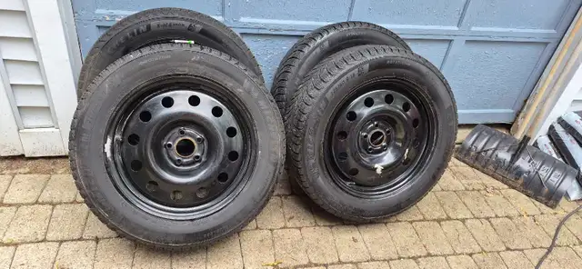 Michelin X-Ice Snow Tires 225/60R18 in Tires & Rims in Cambridge - Image 5