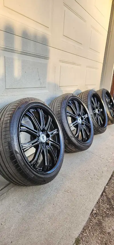 Selling a set of 19 inch work wheels sc1 in great shape no bends or cracks on them tires are great o...