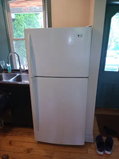 LG Refrigerator for Sale - 10 years old, View more