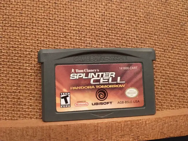 Game Boy Advance - Tom Clancy's - Splinter Cell Pandora Tomorrow in Older Generation in Laval / North Shore - Image 2