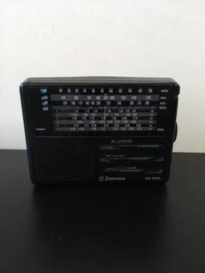 RADIO - Emerson 600L, View more