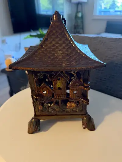 Beautiful vintage cast-iron lantern Has been fibreglass coated for weather protection Brought out be...