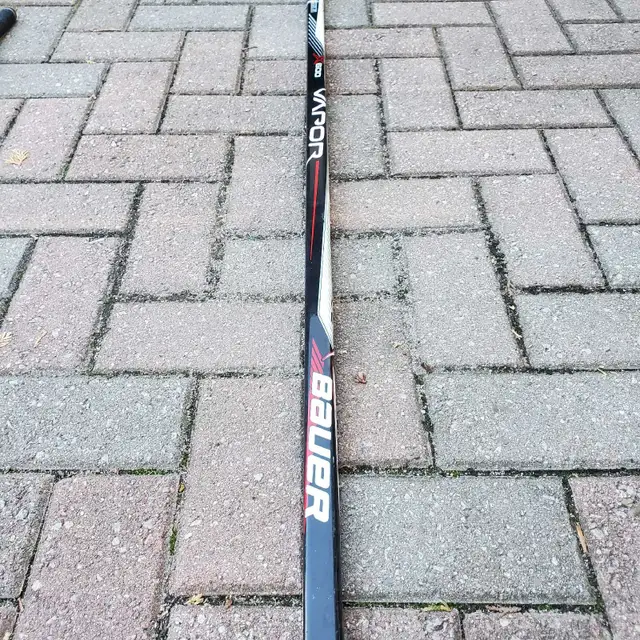 New JR. BAUER VAPOR Composite Hockey Stick  in Hockey in Barrie - Image 5