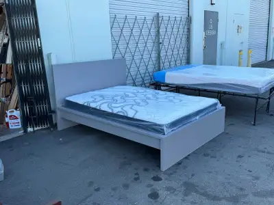 Queen bed and mattress cash on delivery , View more