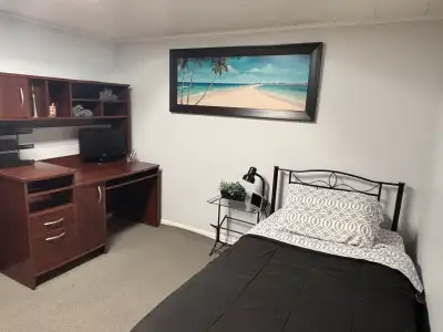 Cozy Room For Rent - Females Only