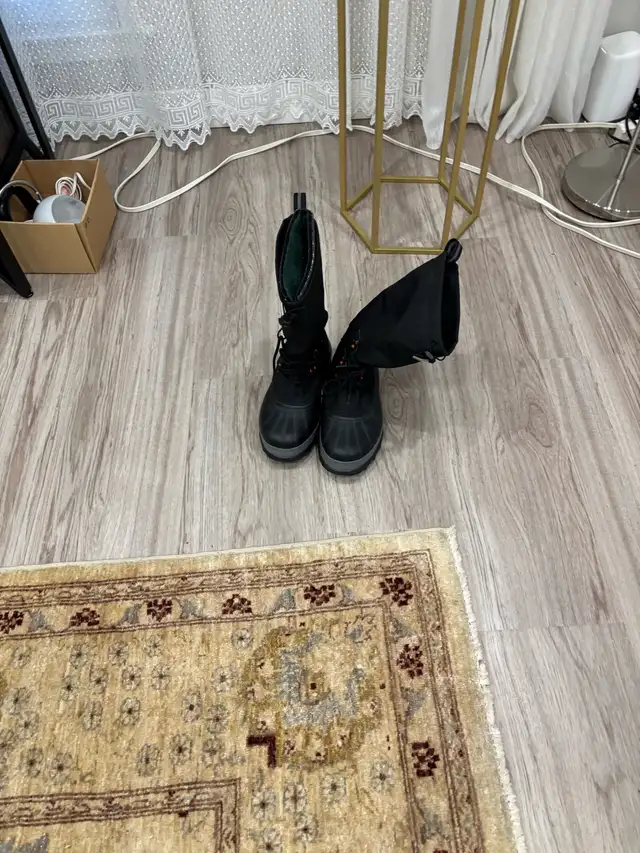 Sorel Waterproof Winter Boots Size 9 in Men's in City of Toronto - Image 7