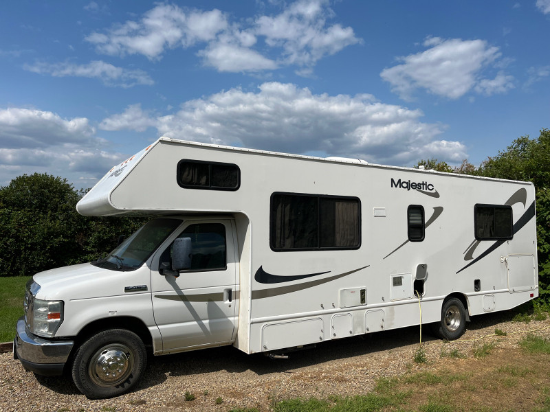 2011 Four Winds Majestic 28A Motor Home RVs & Motorhomes Swift Current Kijiji
