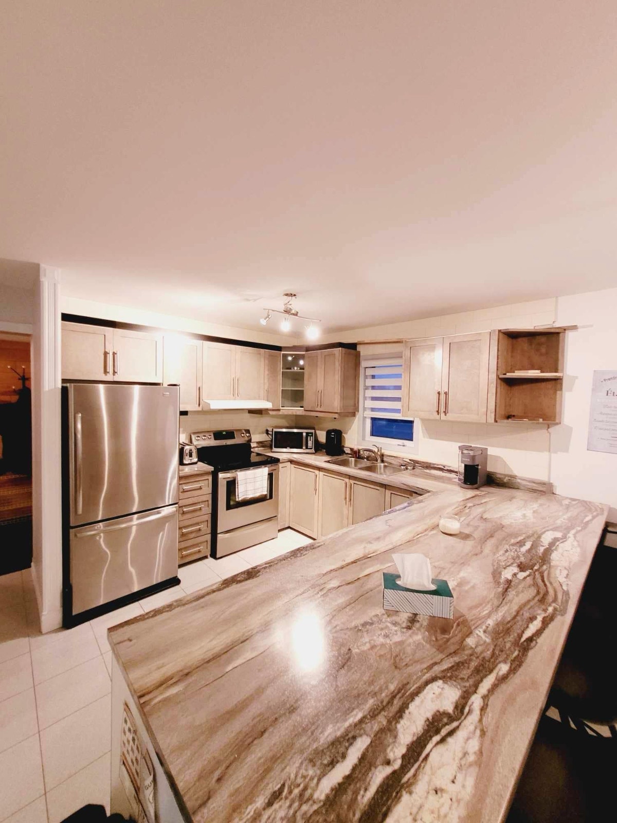 1448 Boulevard Laure — photo 2