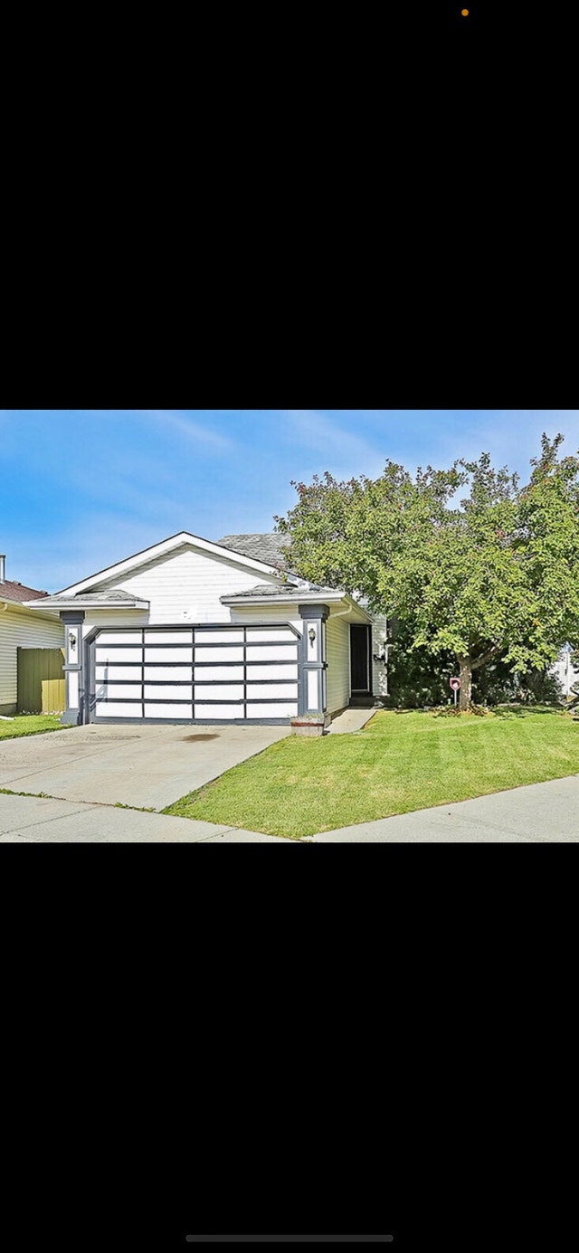 Furnished Bedroom in Applewood SE Room Rentals & Roommates Calgary