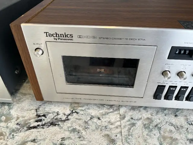 Technics 671A Vintage cassette deck in Stereo Systems & Home Theatre in Gatineau - Image 3