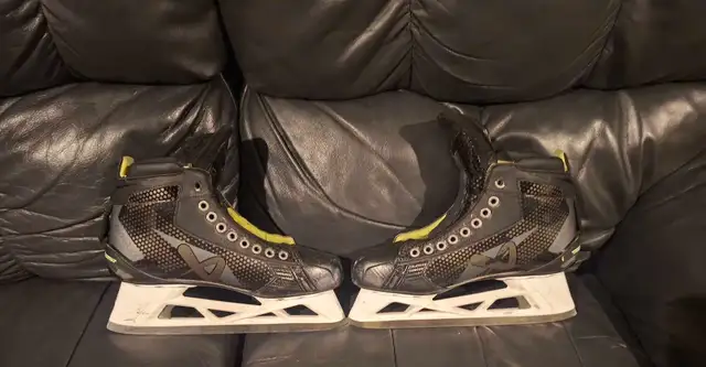 Goalie equipment in Hockey in Markham / York Region - Image 5