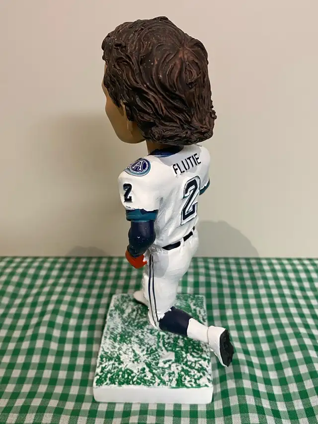 Doug Flutie Bobblehead64840238310403123
