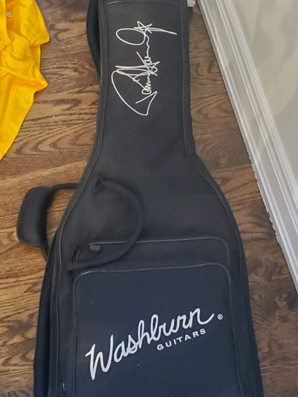 Rare - Washburn Paul Stanley PS7200 Preacher in Guitars in City of Montréal - Image 3