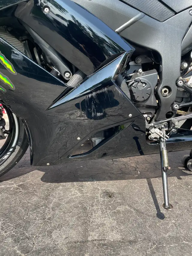 2007 Kawasaki Ninja ZX6R in Sport Bikes in City of Toronto - Image 6