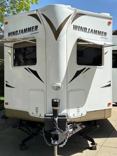 Original owner; immaculate condition, still smells like new Only used 2012-2015; bought a condo in t...