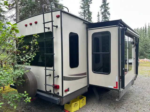 2014 Rockwood Windjammer 3029W in Travel Trailers & Campers in Fort St. John - Image 4