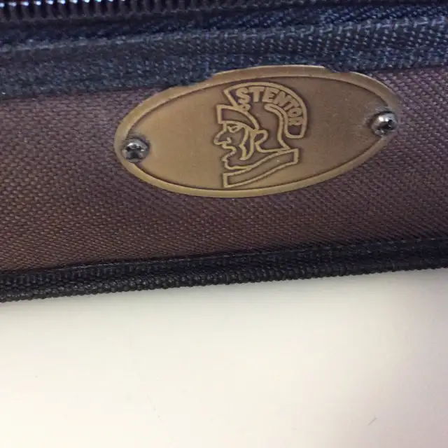 Stentor Standard Violin Outfit 1/4 Size in Other in Mississauga / Peel Region - Image 8