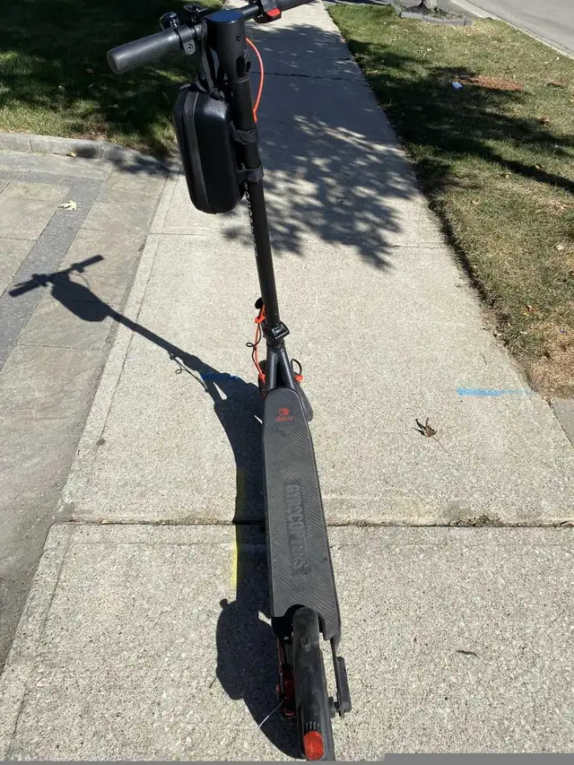 Electric Scooter in Health & Special Needs in Markham / York Region - Image 7
