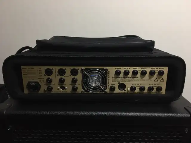 EDEN Bass AMP with Carrying Case & Foot Switch Controller in Amps & Pedals in Vancouver - Image 3