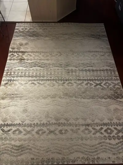 Hometrends Area Rug 5 ft. 3 in. x 7 ft., View more