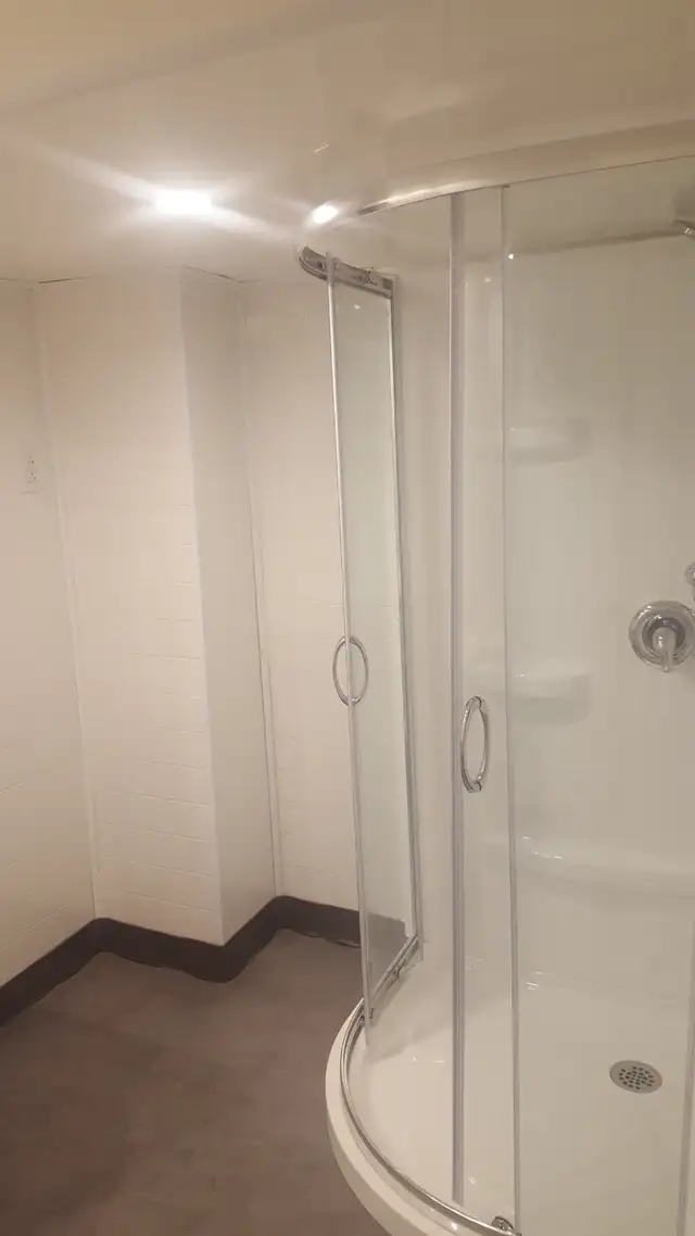 Magnifique chambre étudiant ITA /Cégep in Room Rentals & Roommates in Saint-Hyacinthe - Image 9