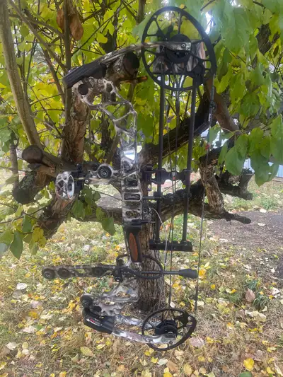Mathews Triax Bow for sale, View more