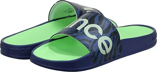 BRAND NEW - New Balance Women's 200 V1 Slide Sandal Size 6 in Women's - Shoes in City of Toronto - Image 3