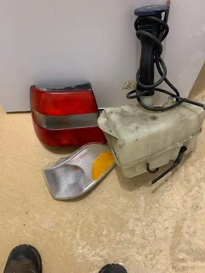 I have Volvo s70 parts, I have automatic transmission complete. $150 Let me know what parts you need...