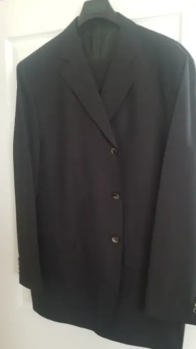 Classic suits for men made in Italy, virgin wool 90% and silk 10% Marzzoto Lab , paid $1200 at Les A...