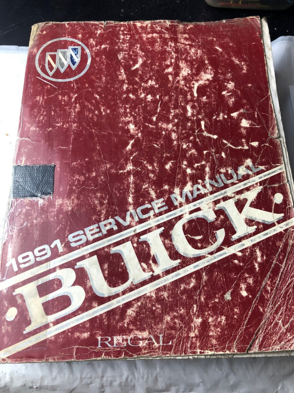 1981 BUICK REGAL FACTORY SERVICE MANUAL #M0012 in Textbooks in Edmonton