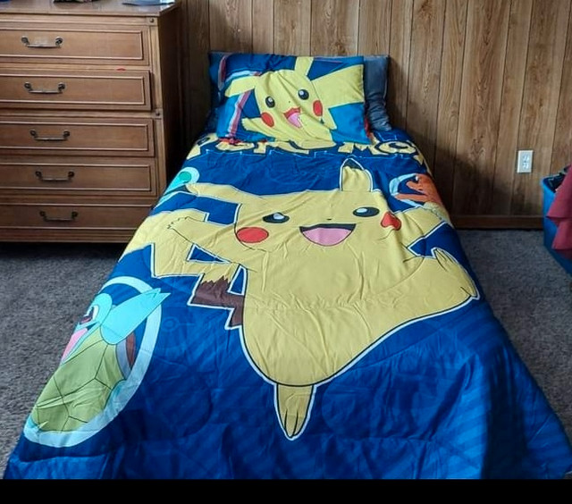 Just like new single Pokemon comforter and pillowcase in Bedding in Peterborough