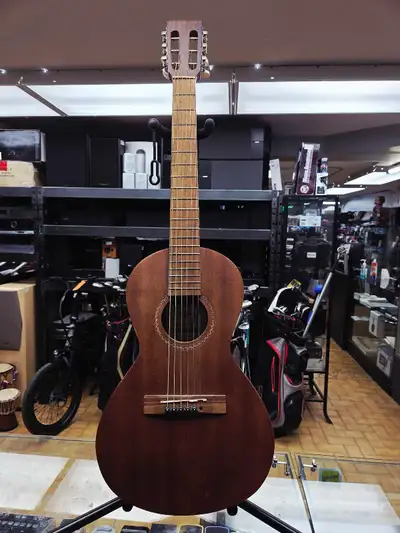 Guitare classic de voyage , View more