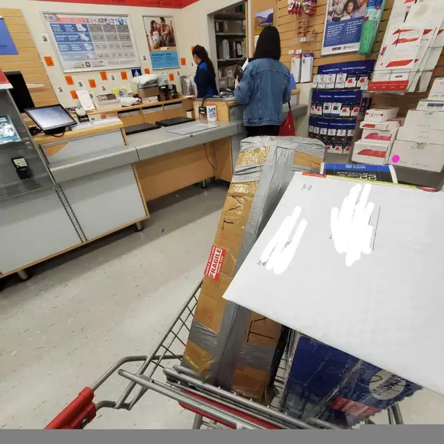 samsung 24 inch tv in TVs in City of Montréal - Image 6