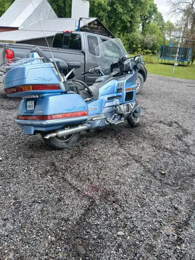 1990 honda goldwing 1500cc well maintained and stored indoors great highway runner, cruise control,...