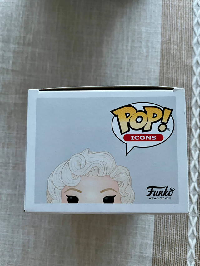 Funko Pop Marilyn Monroe in Toys & Games in Markham / York Region - Image 2