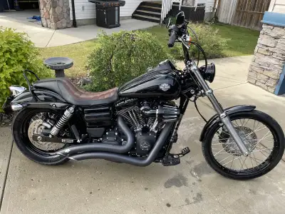 2013 Harley Davidson Dyna wide glide. Mint condition. 11xxxkm Mint condition. Lots of upgrades. Will...