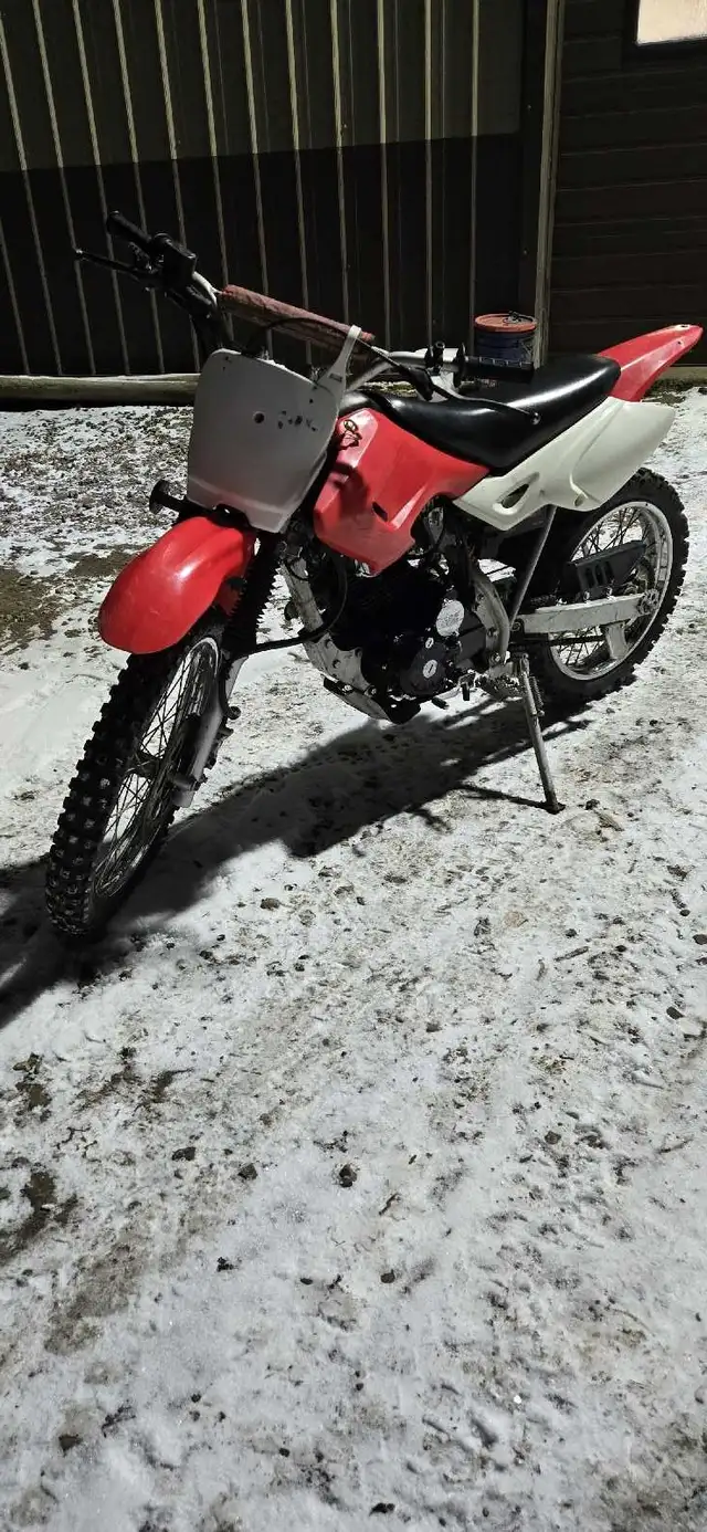 honda dirt bike  in Dirt Bikes & Motocross in Strathcona County - Image 2