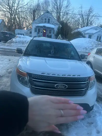 2015 Ford Explorer selling as is just want to get rid of it on a quick sale as I’m purchasing a new...