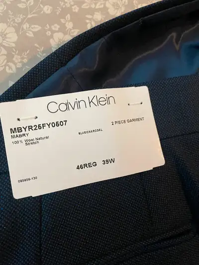 CALVIN KLEIN MENS STRETCH SUIT, View more