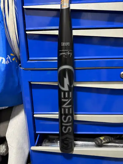 Louisville Slugger Genesis Bat, View more