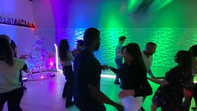 SALSACHATA LATIN DANCE PARTY504021034521088006