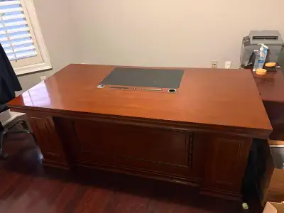 Office Table with Chair Stylish and functional office table with chair, perfect for a home office, s...