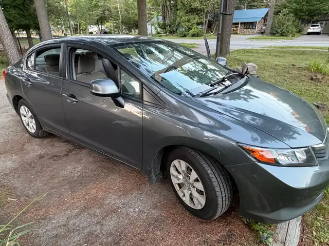 2012 Manual Honda Civic *as is* with 2 sets of tires/rims