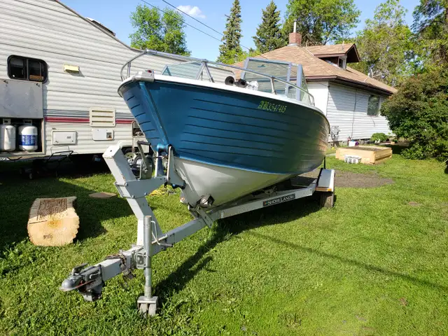 Project boat For Sale in Powerboats & Motorboats in Edmonton - Image 2