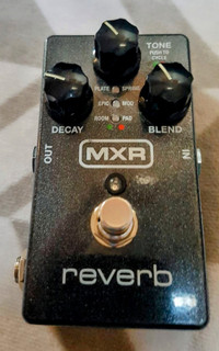 MXR M300 Reverb effects pedal guitar