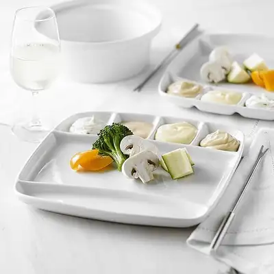 TRES BELLES ASSIETTES À FONDUE POUR 12 PERSONNES, View more