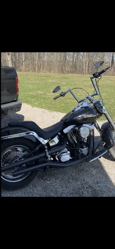 Selling my fat boy 1340cc/82ci 10” apes very comfortable ride 60k km In great shape for the year Tho...