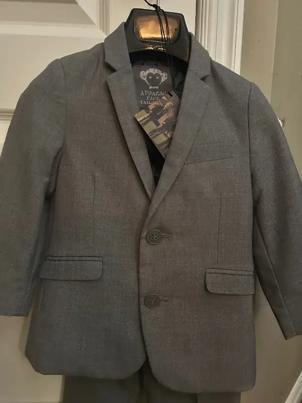 2-piece Suit Set for Boys in Kids & Youth in Calgary - Image 3