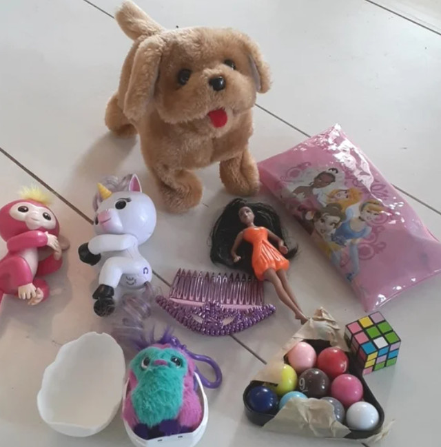 Big bunch of girl toys Fingerlings Hatchimals Disney Barbie + in Toys & Games in Markham / York Region