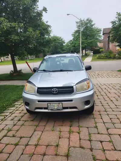 Clean history, no accidents. Mileage: 268,000 km.